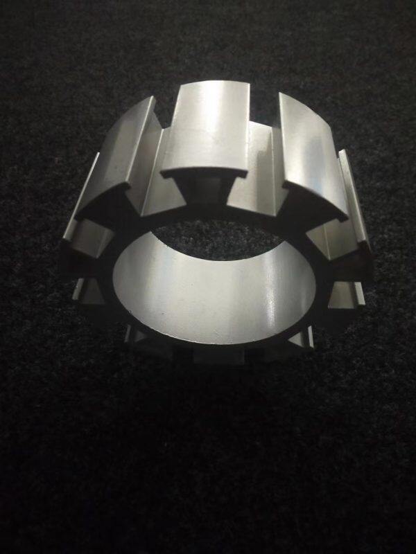 Extrusion d'aluminium pour équipements industriels