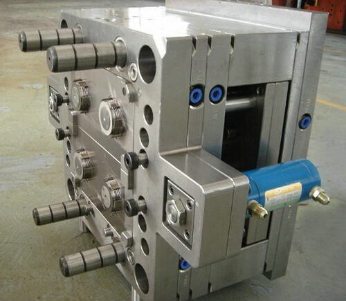 Plastic mold - Dongguan Liangchang Moulding Co.,Ltd