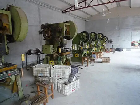 chongpianchejian 640 640