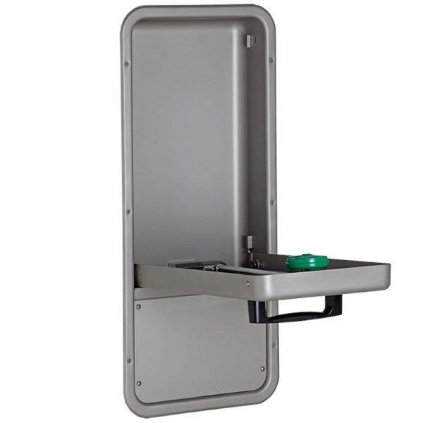 daao qr 1 inserted eye wash station