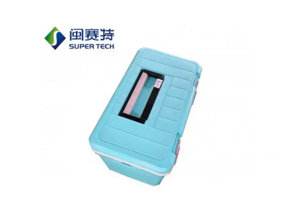 plastic cooler box