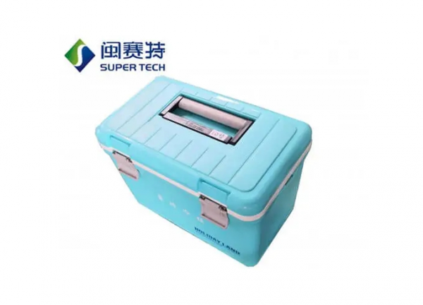 plastic cooler box