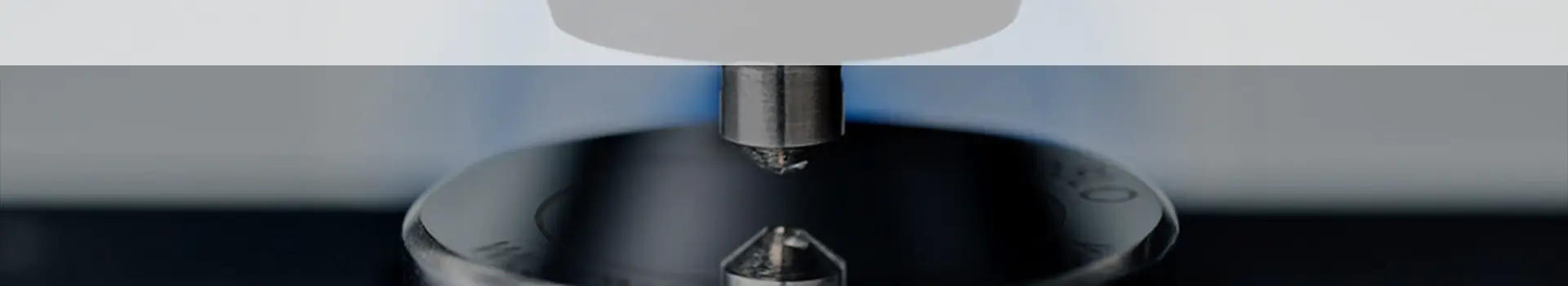 Vickers hardness tester