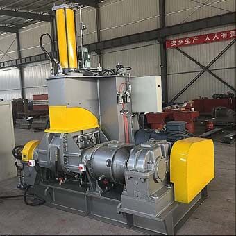 ゴム内混合混練機