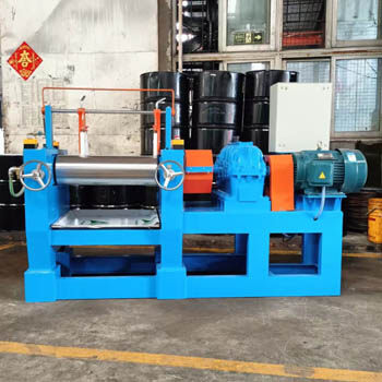 high precision two roll lab mixing mill in action