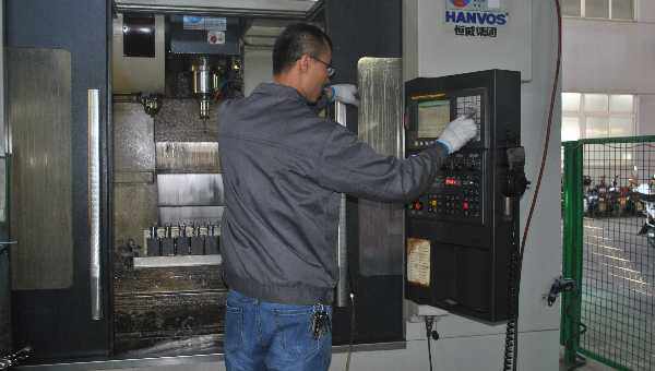 cnc machining center