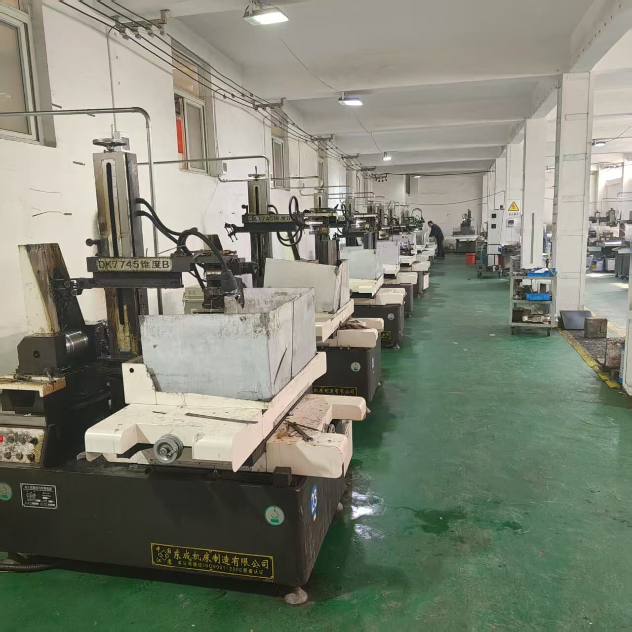 CNC wire cutting equipment