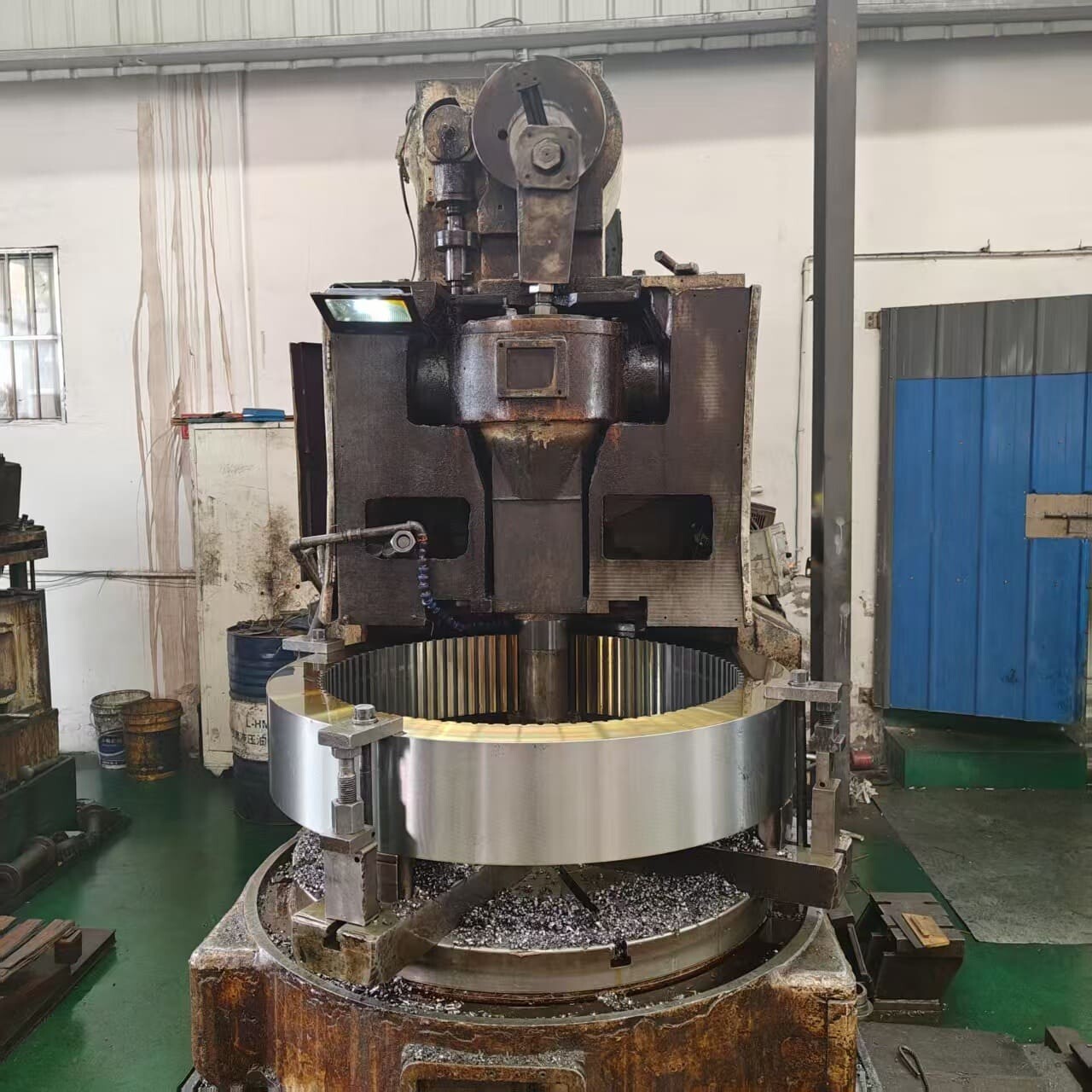 gear shaping machine
