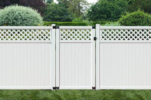6’ x 6’ belfast lattice top privacy fence panels and gate white