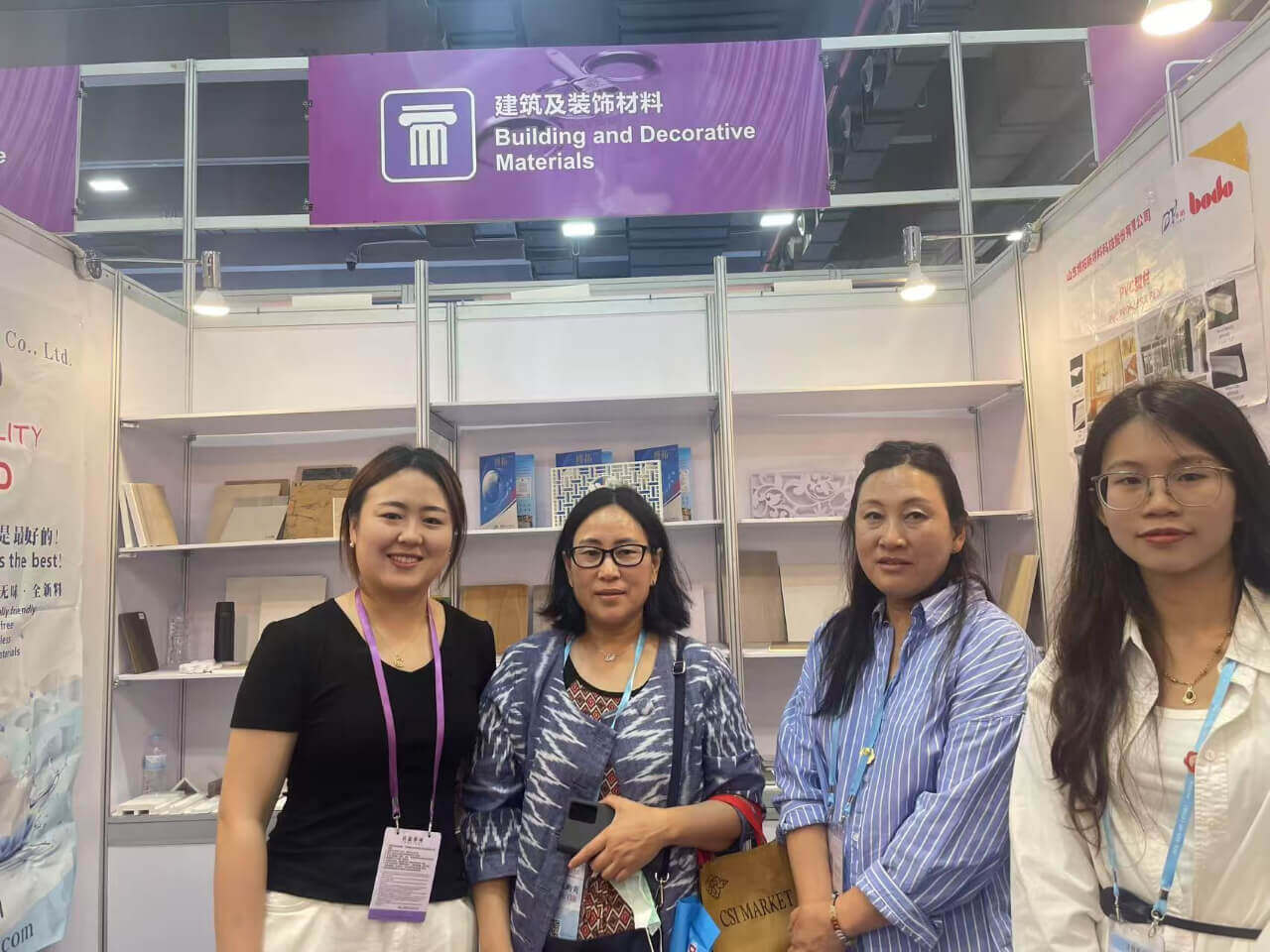 group photo of customers (1)
