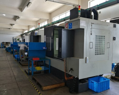cnc milling center workshop 2