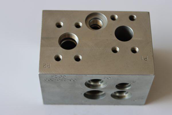 hydraulic manifold